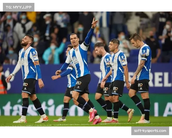 阿拉维斯2比1击败西班牙人 丹尼斯苏亚雷斯中路破门